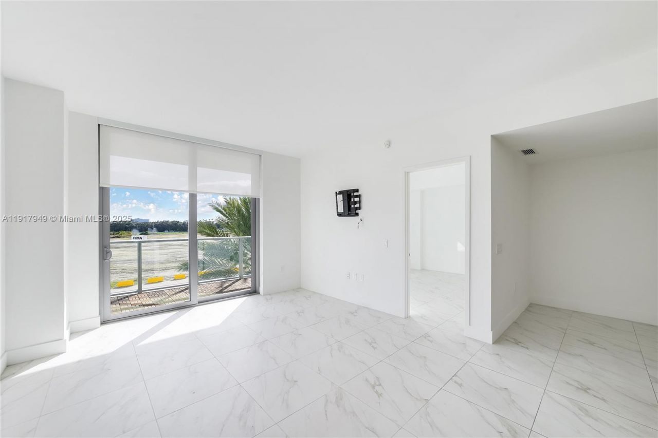 2000 Metropica Way, Unit 306, Sunrise, FL 33323 Photo