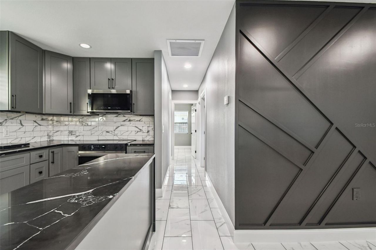 1811 Marilyn Avenue, Bradenton, FL 34207 Photo