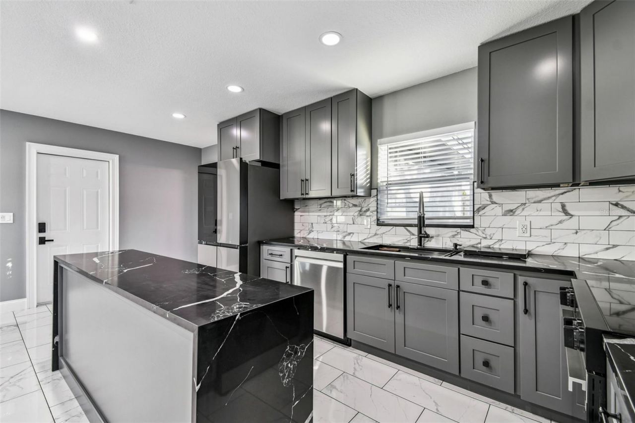 1811 Marilyn Avenue, Bradenton, FL 34207 Photo