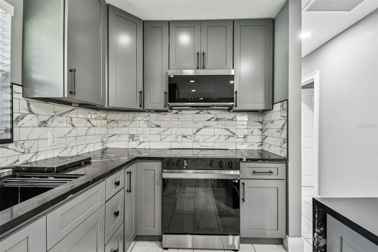 1811 Marilyn Avenue, Bradenton, FL 34207 Photo