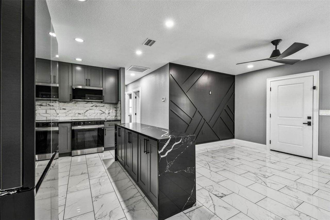 1811 Marilyn Avenue, Bradenton, FL 34207 Photo