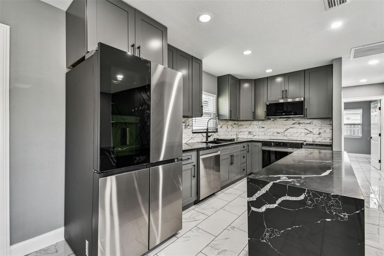 1811 Marilyn Avenue, Bradenton, FL 34207 Photo