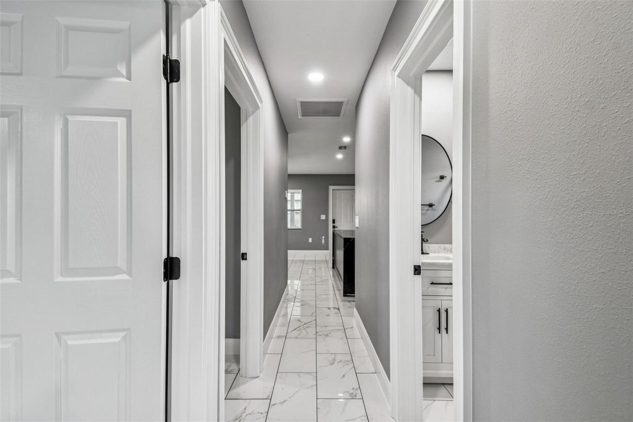 1811 Marilyn Avenue, Bradenton, FL 34207 Photo