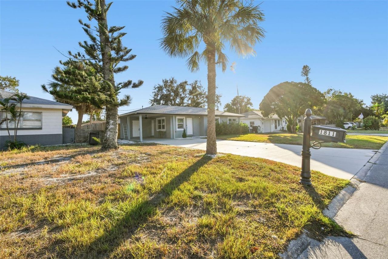 1811 Marilyn Avenue, Bradenton, FL 34207 Photo