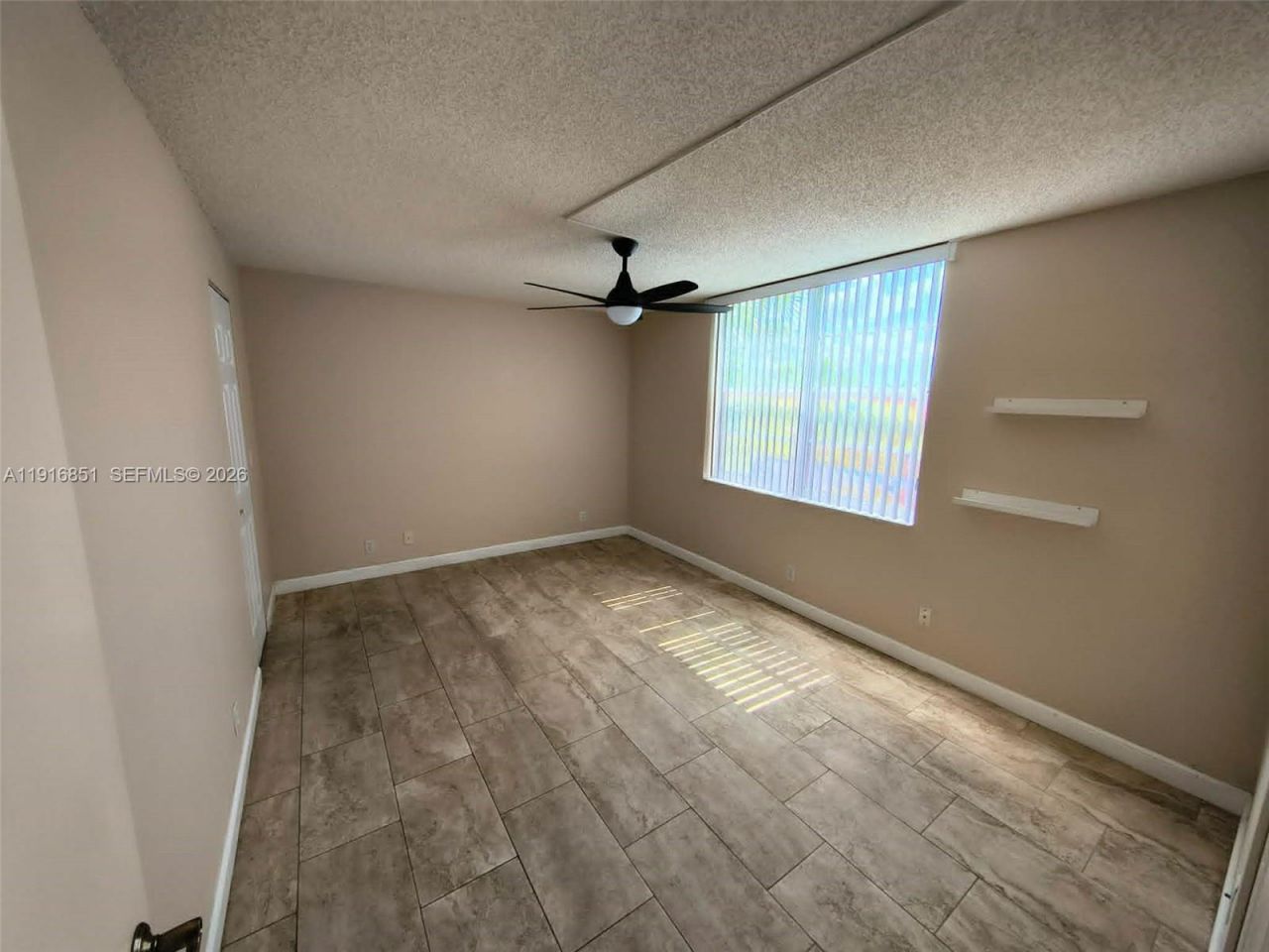 9230 Lagoon Pl, Unit 310, Davie, FL 33324 Photo