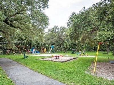 9230 Lagoon Pl, Unit 310, Davie, FL 33324 Photo