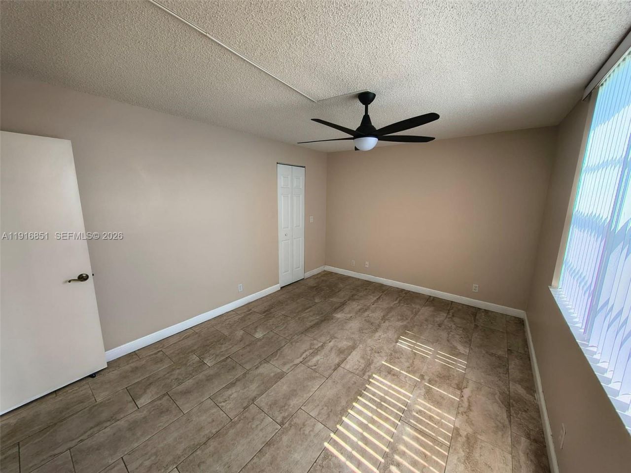 9230 Lagoon Pl, Unit 310, Davie, FL 33324 Photo
