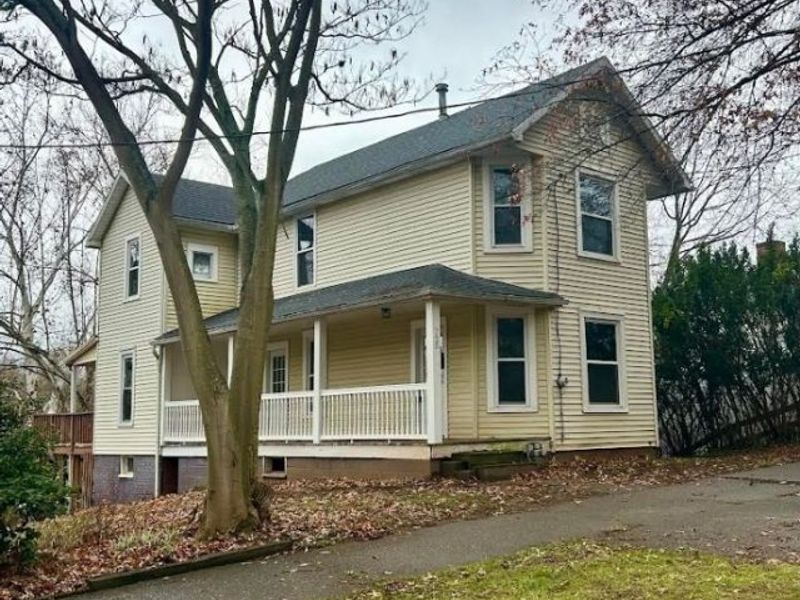 725 8th Street, Marietta, OH 45750 Photo 1