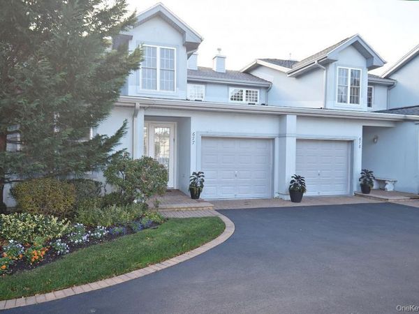 677 Balfour Place, Melville, NY 11747