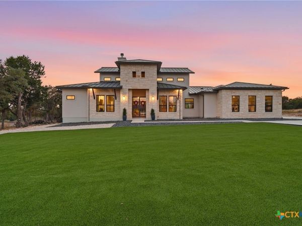 5721 Dry Comal Drive, New Braunfels, TX 78132