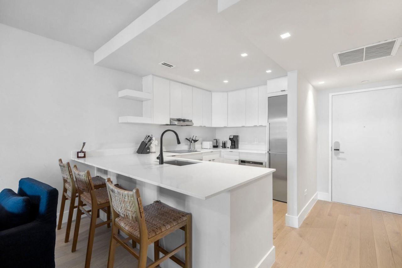 2301 Collins Avenue, Unit 512, Miami Beach, FL 33139 Photo