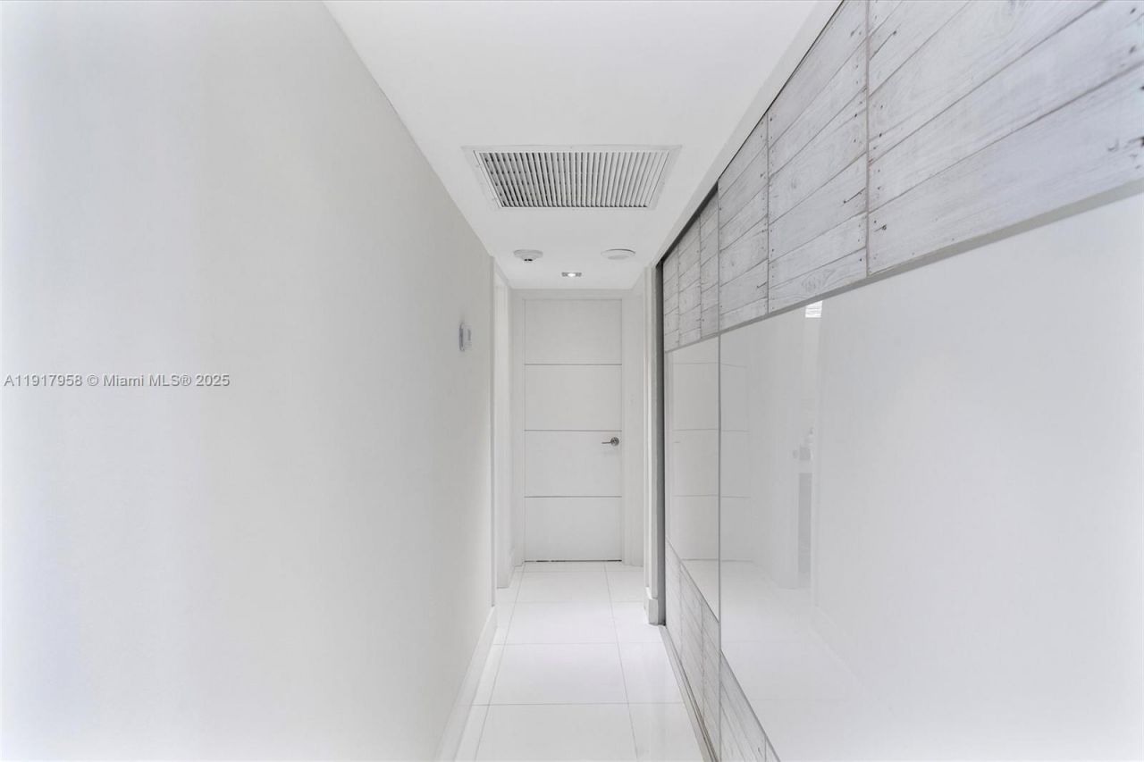 10275 Collins Ave, Unit 1523, Bal Harbour, FL 33154 Photo