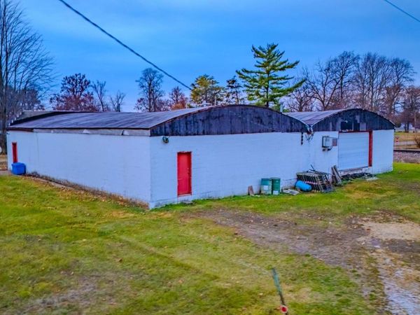 615-625 E Madison Street, Fairmount, IN 46928