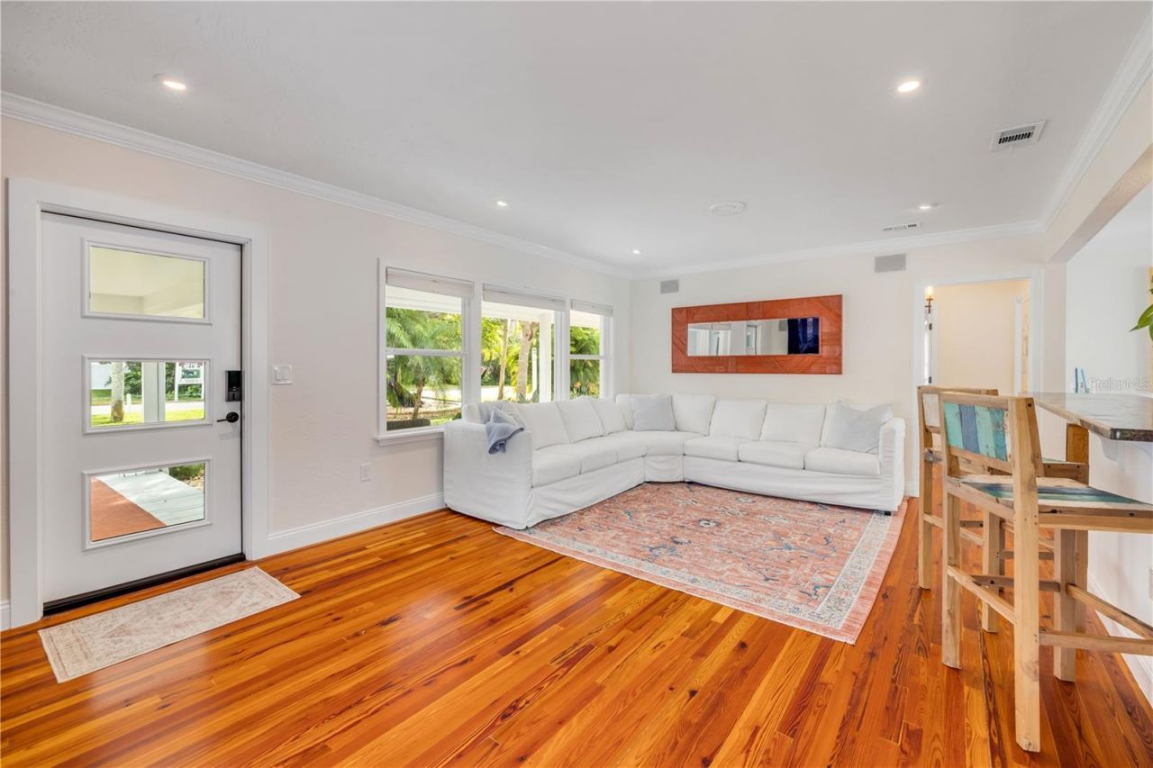 506 Yupon Avenue, New Smyrna Beach, FL 32169 Photo