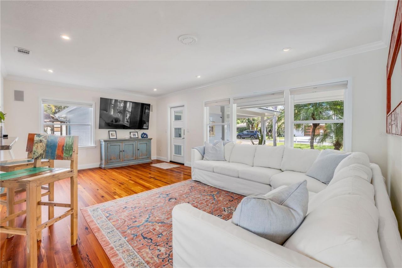 506 Yupon Avenue, New Smyrna Beach, FL 32169 Photo