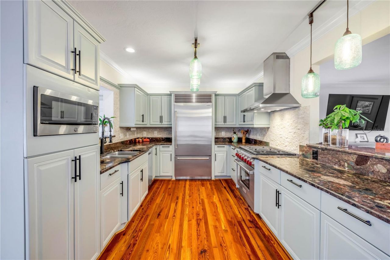 506 Yupon Avenue, New Smyrna Beach, FL 32169 Photo