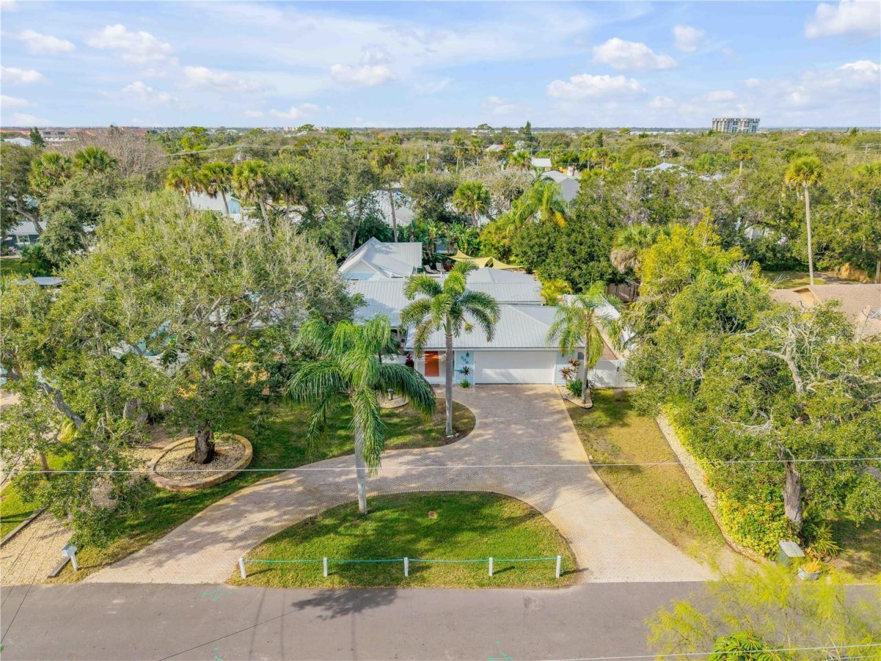 506 Yupon Avenue, New Smyrna Beach, FL 32169 Photo