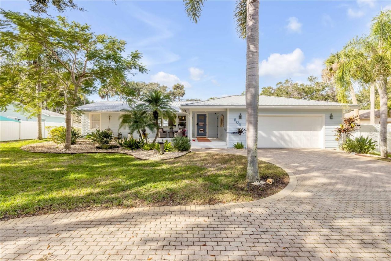 506 Yupon Avenue, New Smyrna Beach, FL 32169 Photo