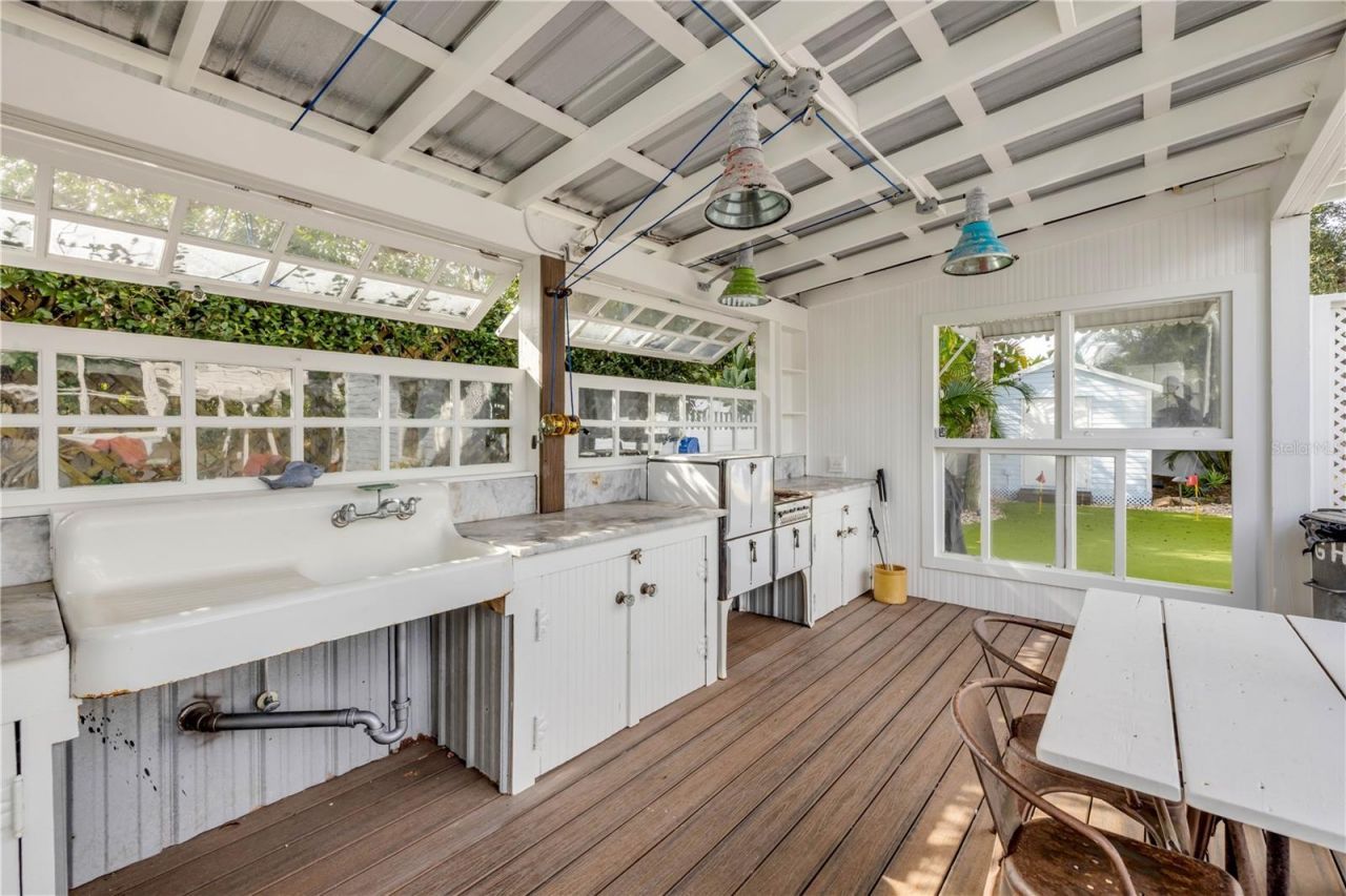 506 Yupon Avenue, New Smyrna Beach, FL 32169 Photo