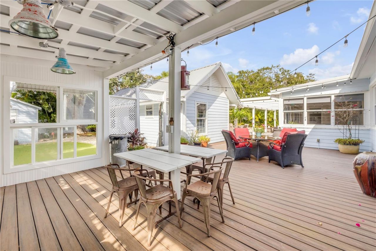 506 Yupon Avenue, New Smyrna Beach, FL 32169 Photo