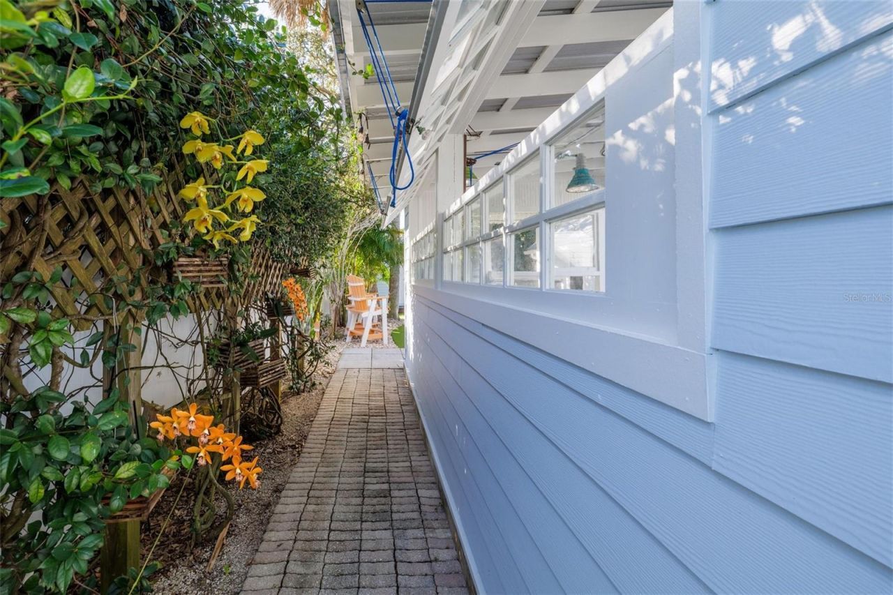 506 Yupon Avenue, New Smyrna Beach, FL 32169 Photo