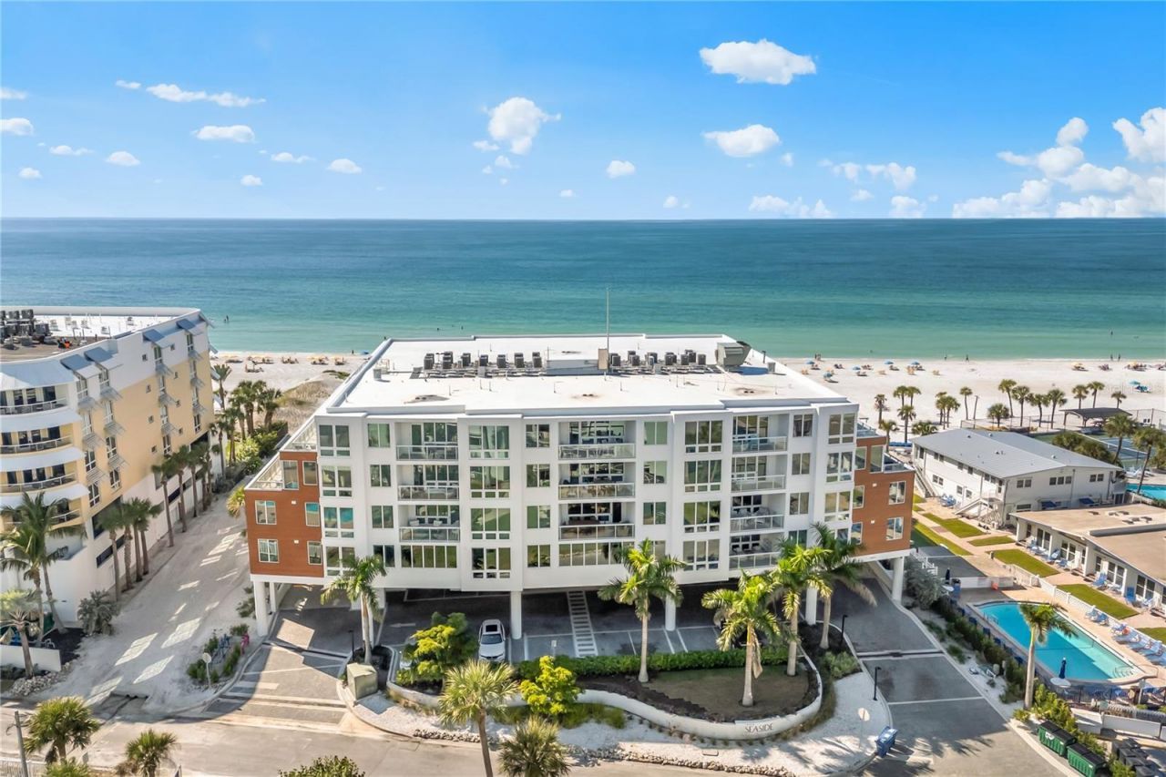1035 Seaside Drive, Unit 404, Sarasota, FL 34242 Photo
