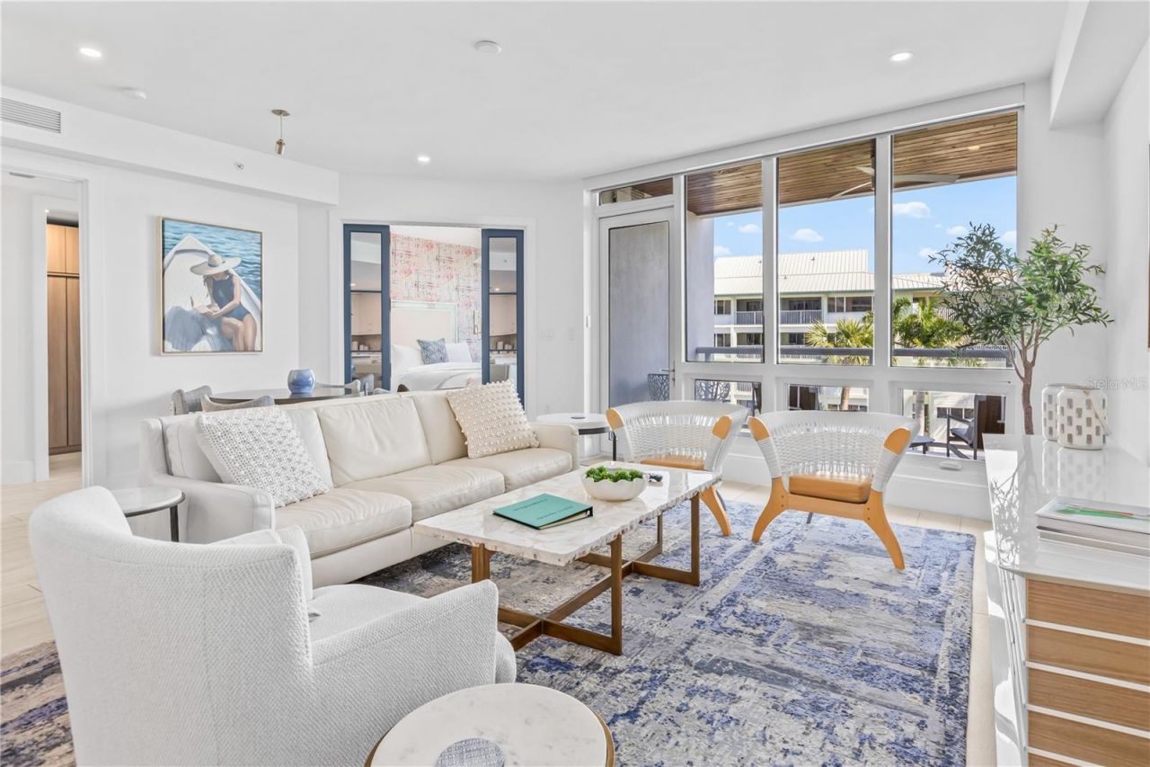 1035 Seaside Drive, Unit 404, Sarasota, FL 34242 Photo