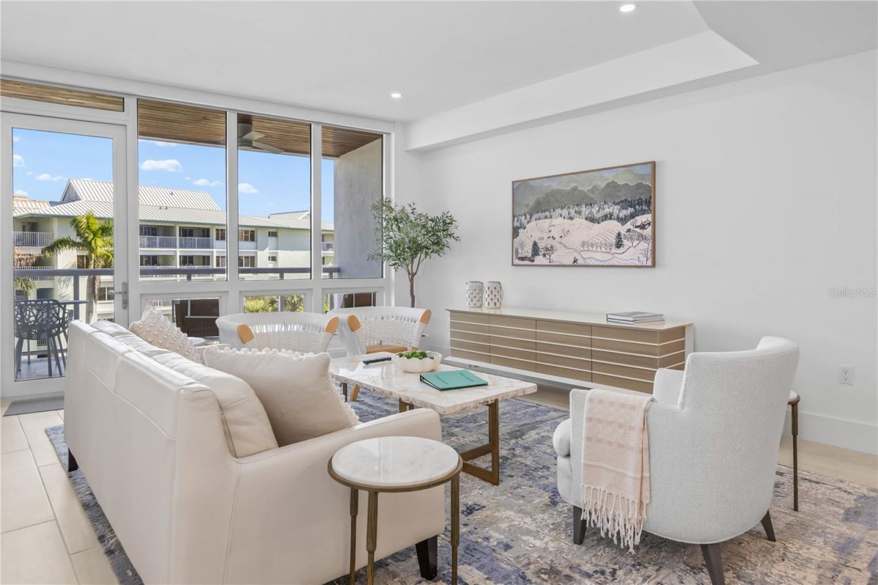 1035 Seaside Drive, Unit 404, Sarasota, FL 34242 Photo