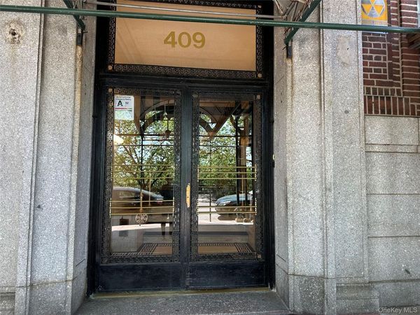 409 Edgecombe Avenue, Unit 7F, New York (Manhattan), NY 10032