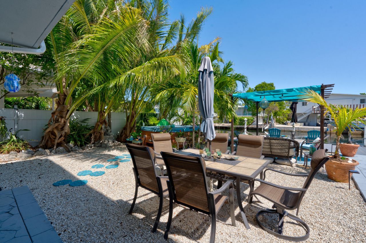 130 Plantation Avenue, Unit Upper, Tavernier, FL 33070 Photo