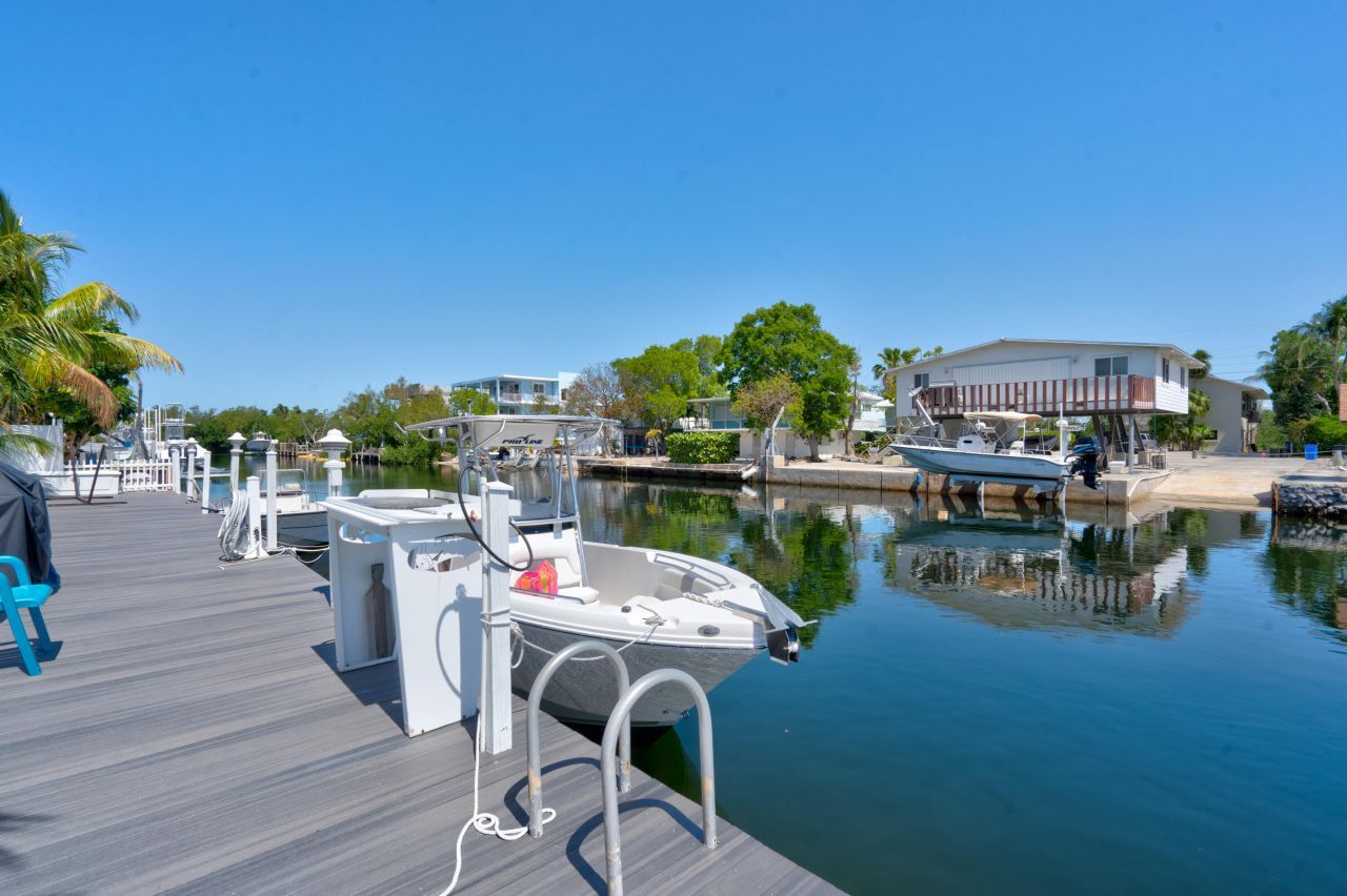 130 Plantation Avenue, Unit Upper, Tavernier, FL 33070 Photo