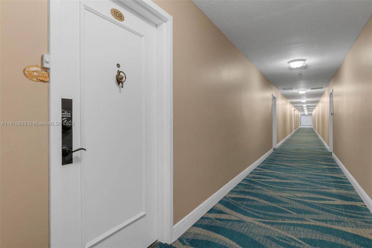 2900 NE 14th St Cswy, Unit 108, Pompano Beach, FL 33062 Photo