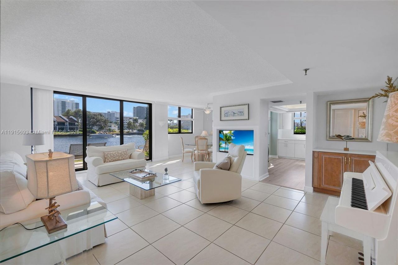 2900 NE 14th St Cswy, Unit 108, Pompano Beach, FL 33062 Photo