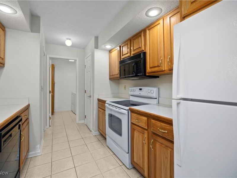 216 Chevy Drive, Huron, OH 44839 Photo 7