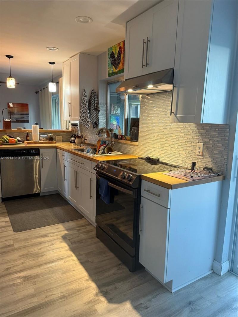 3600 NW 113th Ave, Sunrise, FL 33323 Photo