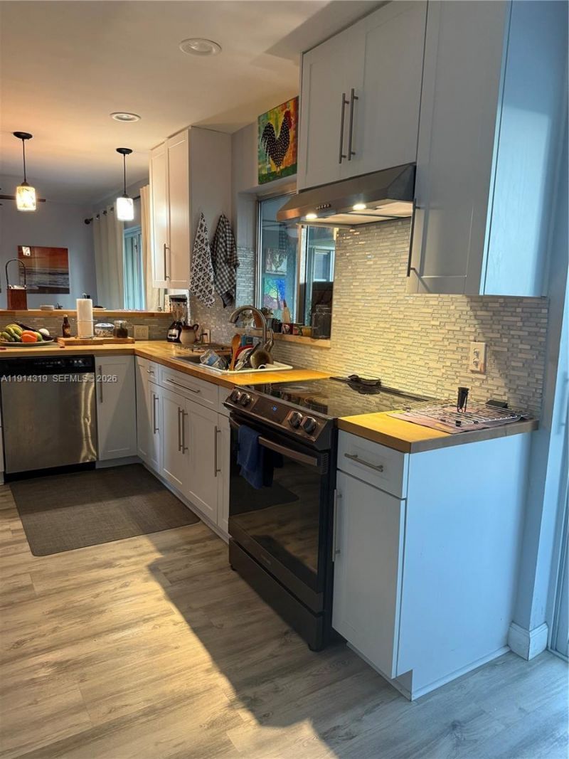 3600 NW 113th Ave, Sunrise, FL 33323 Photo