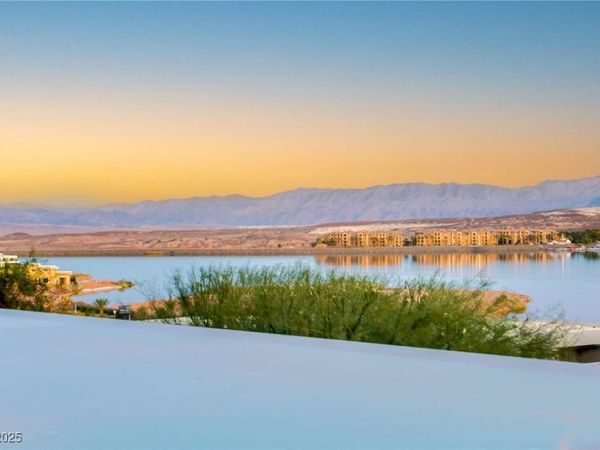 20 Highland Cove Lane, Henderson, NV 89011