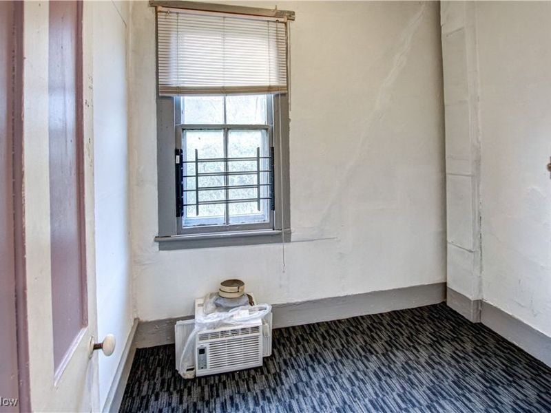 1593 E 45th Street, Cleveland, OH 44103 Photo 26