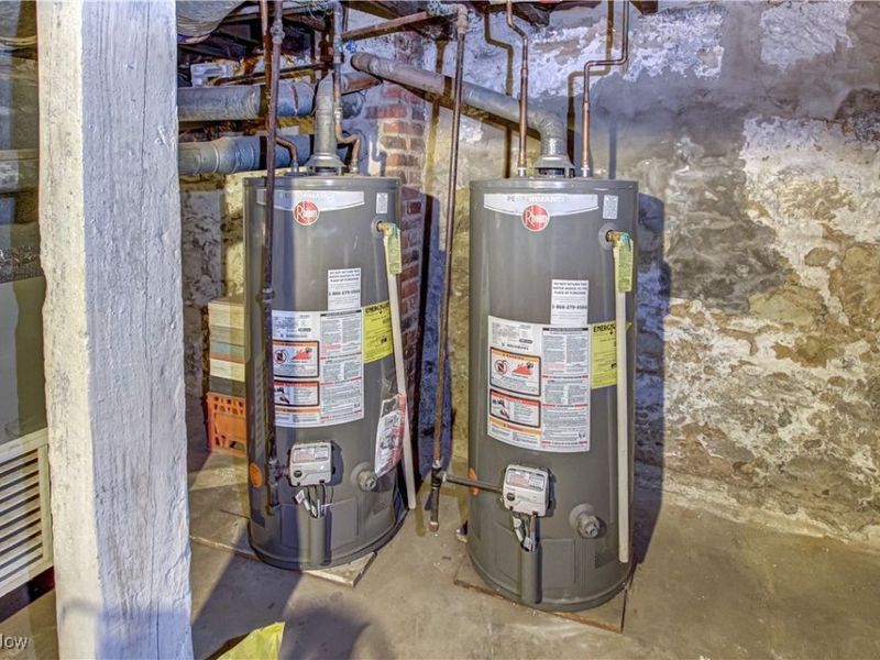 1593 E 45th Street, Cleveland, OH 44103 Photo 32