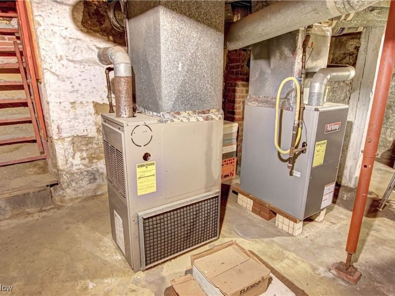 1593 E 45th Street, Cleveland, OH 44103 Photo 37