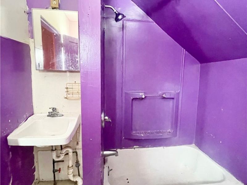 1593 E 45th Street, Cleveland, OH 44103 Photo 48