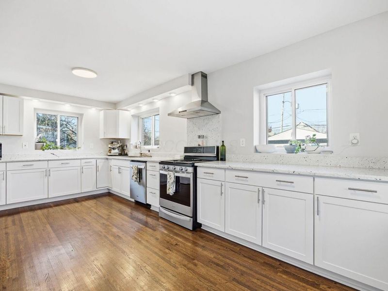 332 E Hinman Avenue, Columbus, OH 43207 Photo 14