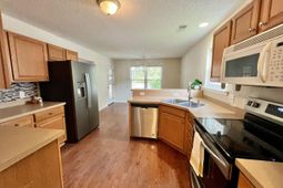 223 Everwood Court photo 4