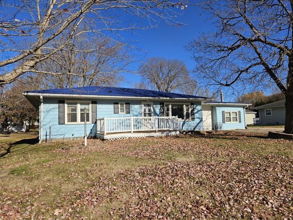 313 E 3RD ST, Wilton, IA 52778