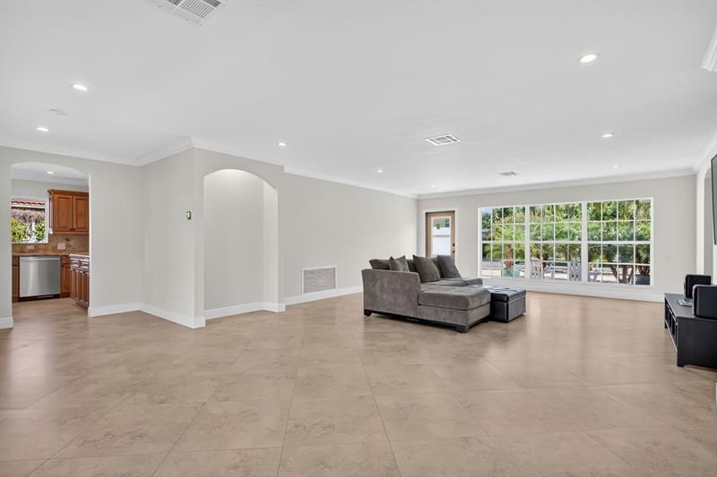 1921 W Terra Mar Drive, Lauderdale by the Sea, FL 33062 Photo