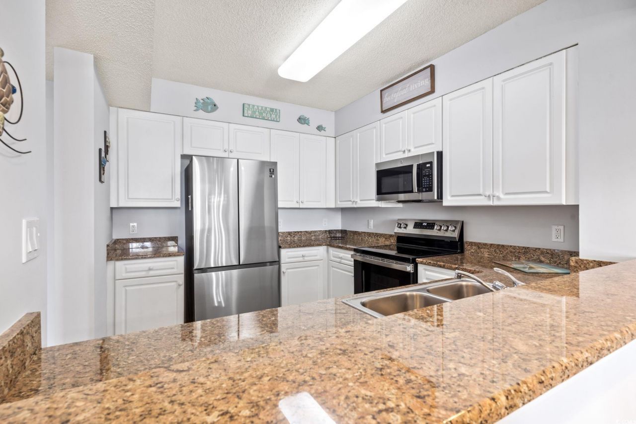 4801 Harbour Point Dr. Photo 11