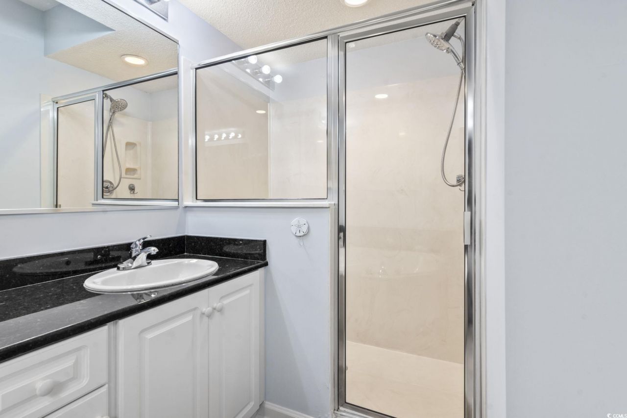 4801 Harbour Point Dr. Photo 21