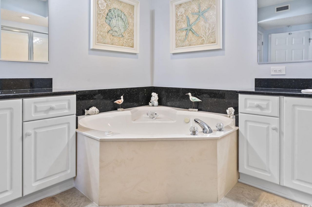 4801 Harbour Point Dr. Photo 22