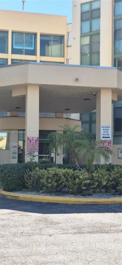2075 SW 122nd Ave, Unit 402, Miami, FL 33175 Photo