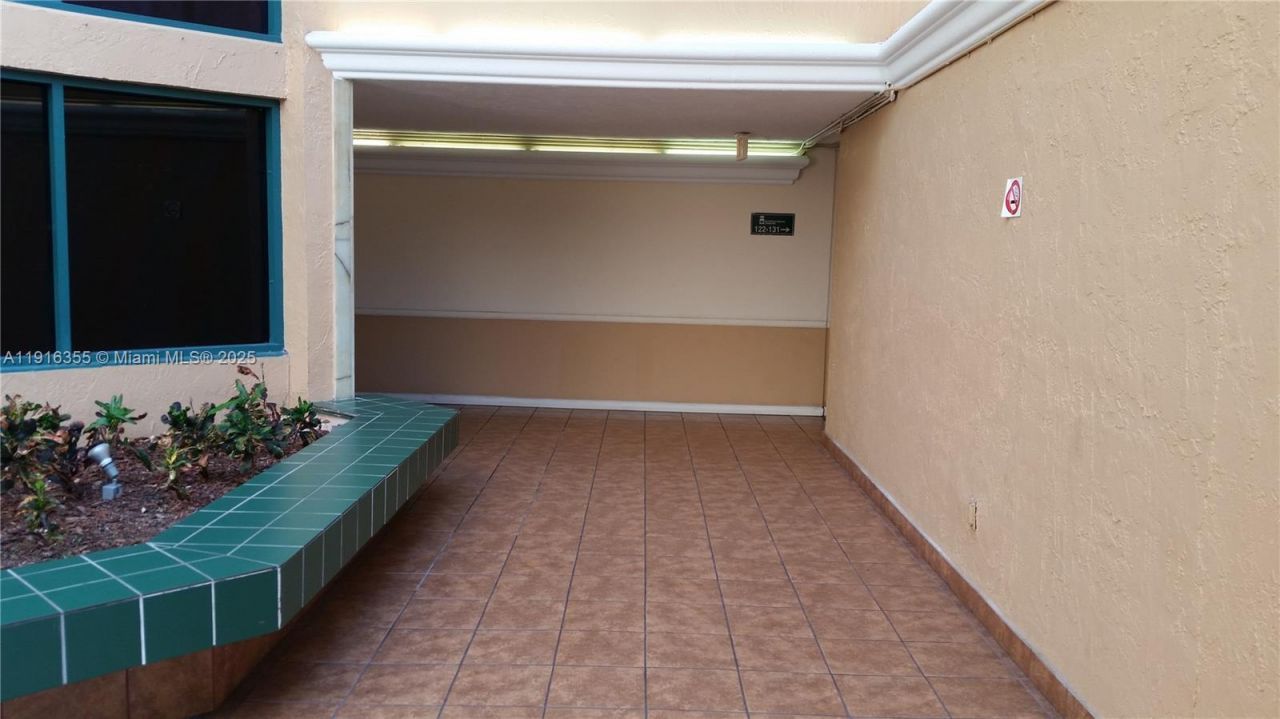 2075 SW 122nd Ave, Unit 402, Miami, FL 33175 Photo